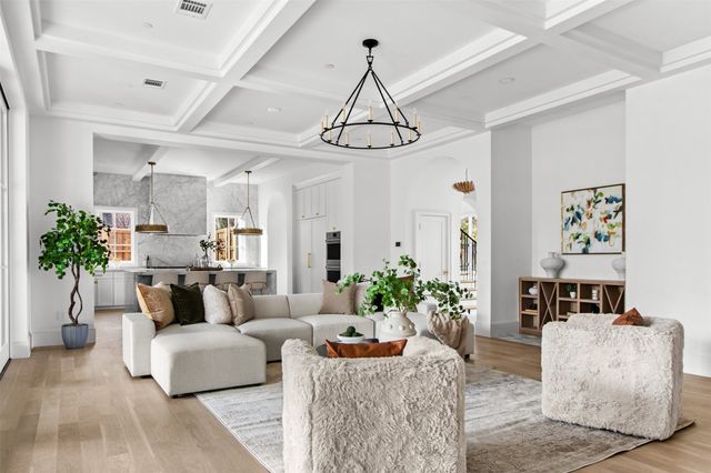 5812 Preston Haven Drive, Dallas, TX 75230