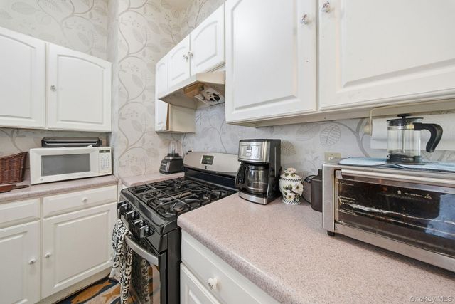 55 Straight Path Path, Rock Hill, NY 12775