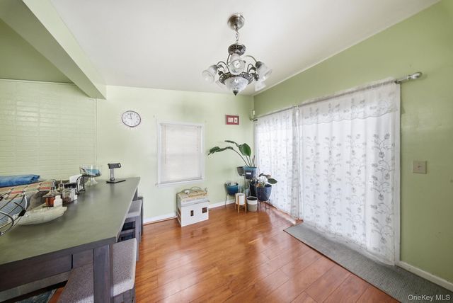 55 Straight Path Path, Rock Hill, NY 12775