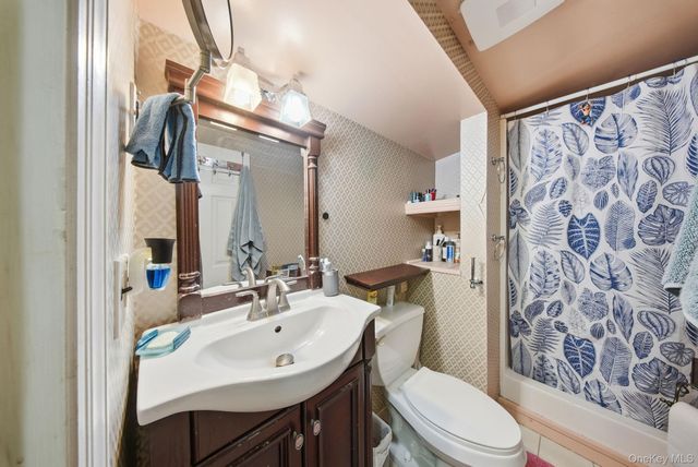 55 Straight Path Path, Rock Hill, NY 12775