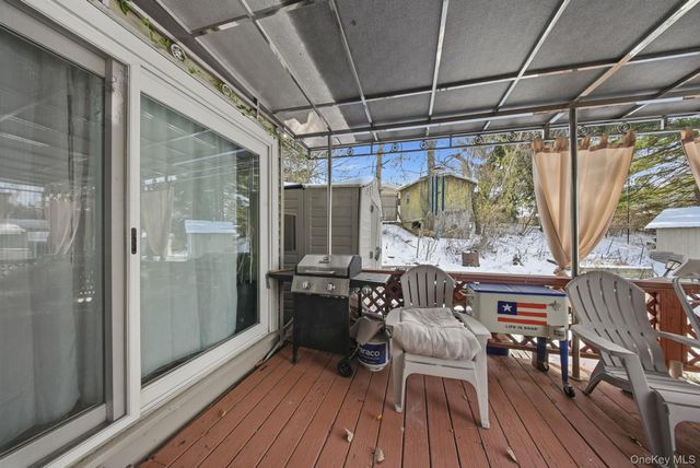 55 Straight Path Path, Rock Hill, NY 12775