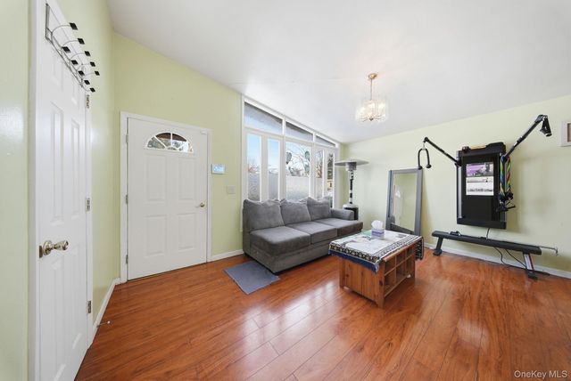 55 Straight Path Path, Rock Hill, NY 12775