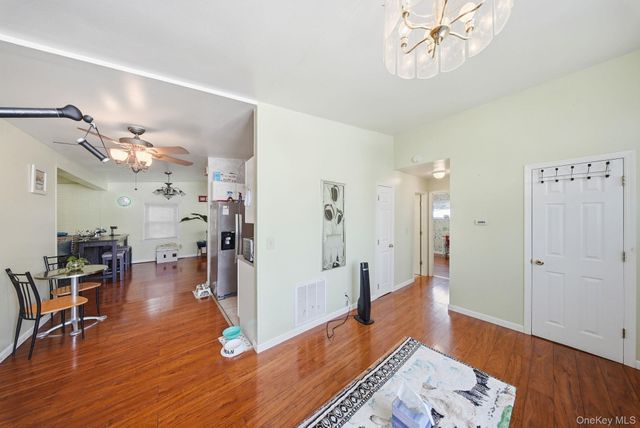 55 Straight Path Path, Rock Hill, NY 12775