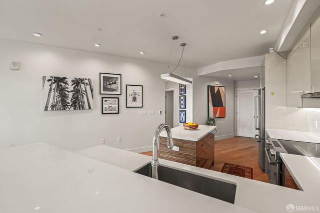 3535 Wawona Street 414, San Francisco, CA 94116