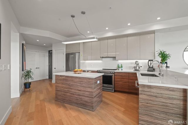 3535 Wawona Street 414, San Francisco, CA 94116