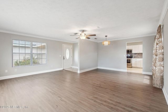 4901 LOFTY PINES Circle E, Jacksonville, FL 32210