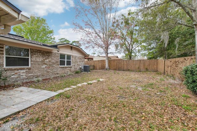 4901 LOFTY PINES Circle E, Jacksonville, FL 32210