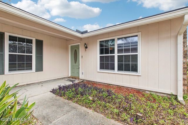 4901 LOFTY PINES Circle E, Jacksonville, FL 32210