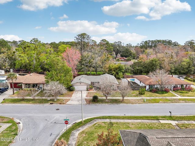 4901 LOFTY PINES Circle E, Jacksonville, FL 32210