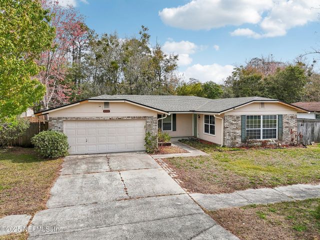 4901 LOFTY PINES Circle E, Jacksonville, FL 32210