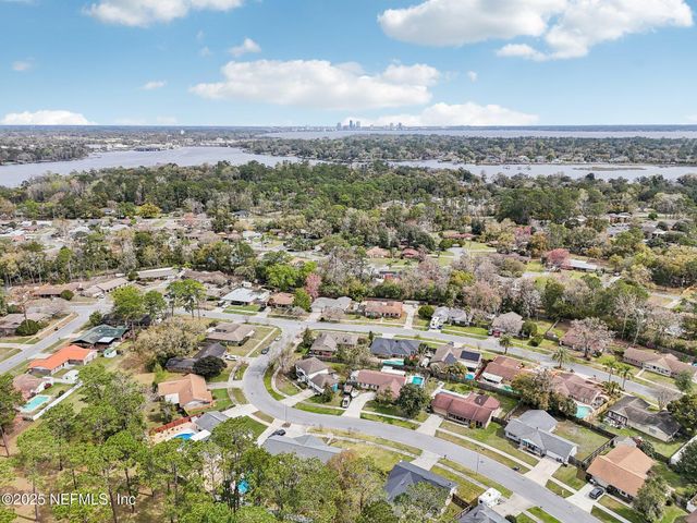 4901 LOFTY PINES Circle E, Jacksonville, FL 32210