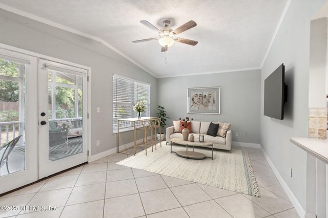 4901 LOFTY PINES Circle E, Jacksonville, FL 32210