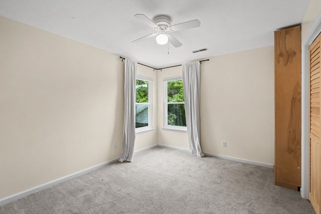 805 Childers Ct, La Vergne, TN 37086