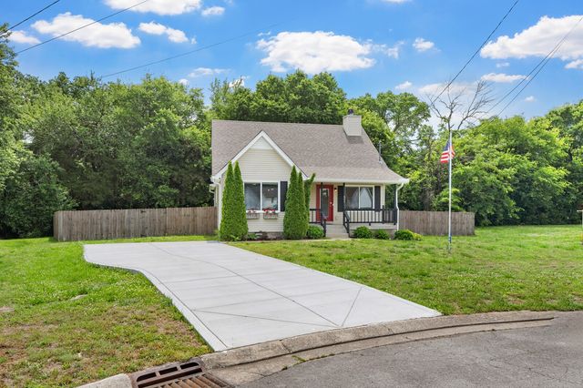805 Childers Ct, La Vergne, TN 37086