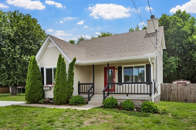 805 Childers Ct, La Vergne, TN 37086