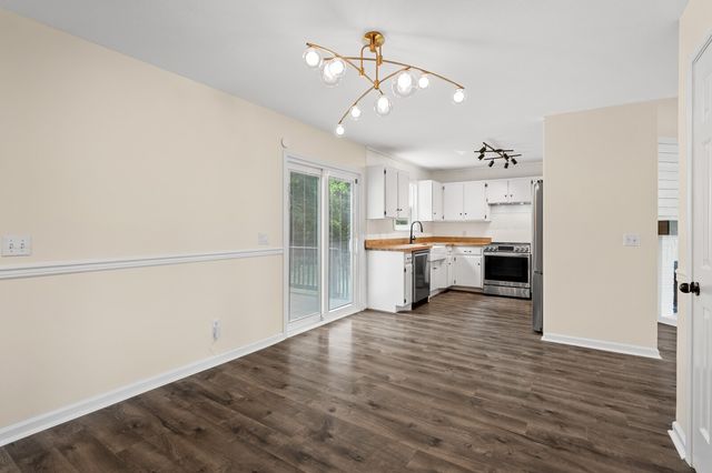 805 Childers Ct, La Vergne, TN 37086
