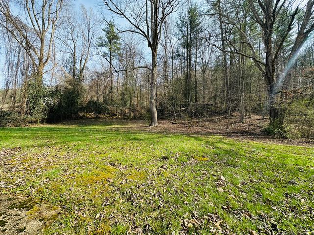 212 Town Branch Road, Manchester, KY 40962