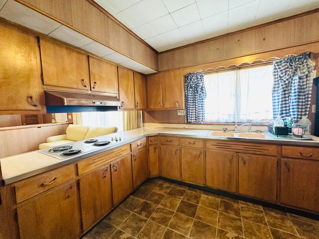 212 Town Branch Road, Manchester, KY 40962
