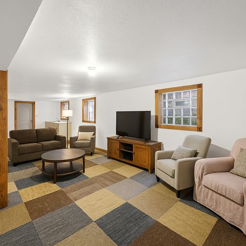 9611 S Homan Avenue, Evergreen Park, IL 60805