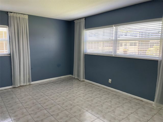 4421 NW 16th Street G211, Lauderhill, FL 33313