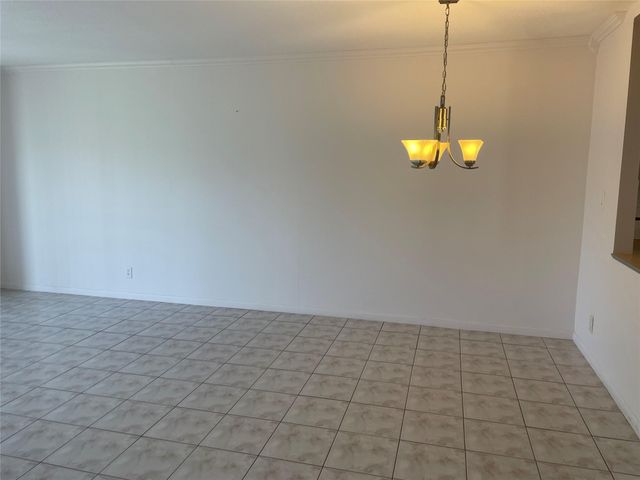 4421 NW 16th Street G211, Lauderhill, FL 33313