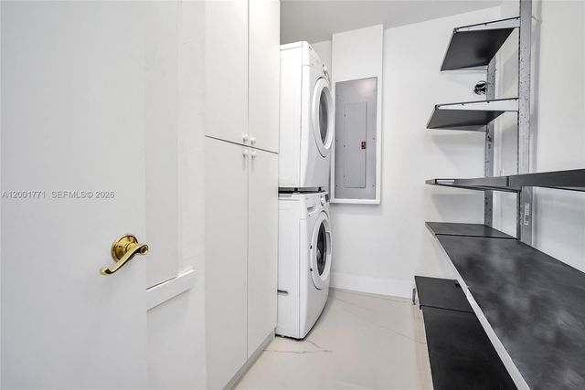 230 CRANWOOD DR, Key Biscayne, FL 33149