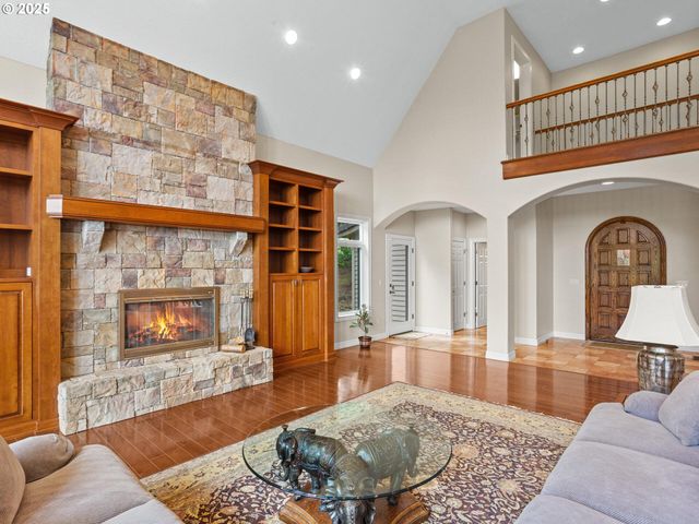 8801 Se WALNUT Dr, Amity, OR 97101