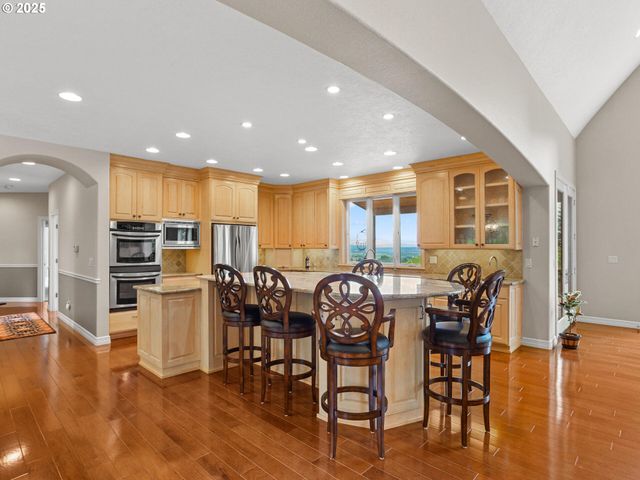 8801 Se WALNUT Dr, Amity, OR 97101