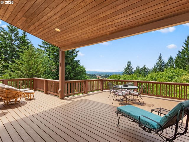8801 Se WALNUT Dr, Amity, OR 97101