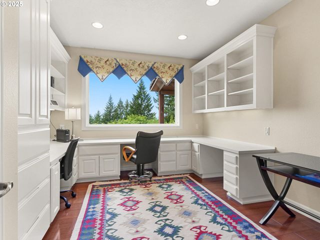 8801 Se WALNUT Dr, Amity, OR 97101