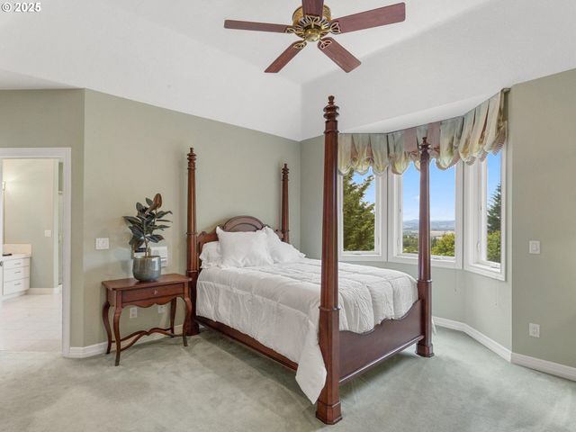 8801 Se WALNUT Dr, Amity, OR 97101