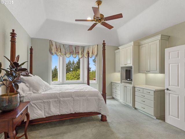 8801 Se WALNUT Dr, Amity, OR 97101