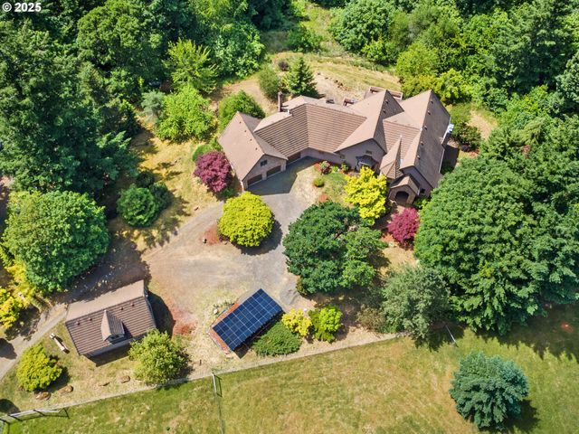 8801 Se WALNUT Dr, Amity, OR 97101
