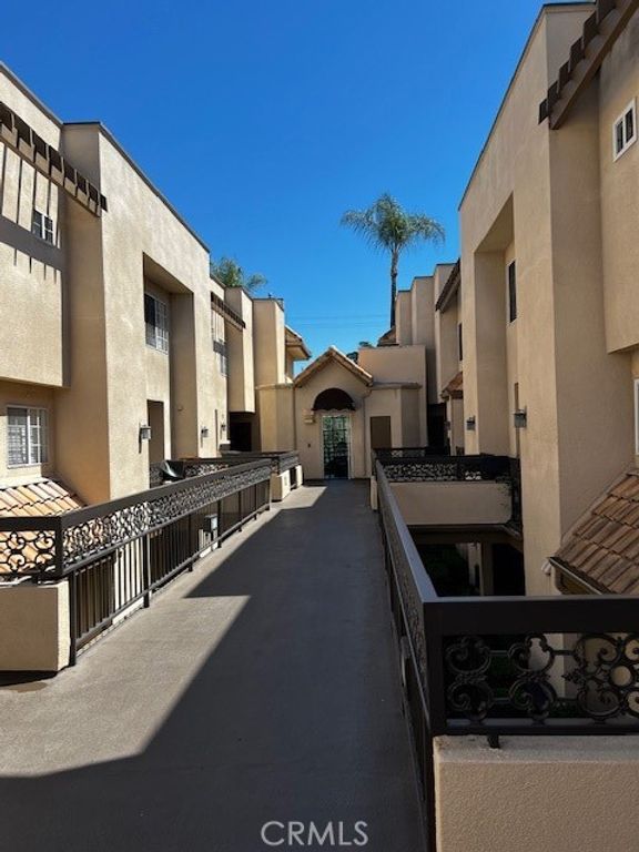 537 N Adams 212, Glendale, CA 91206 — photo 2