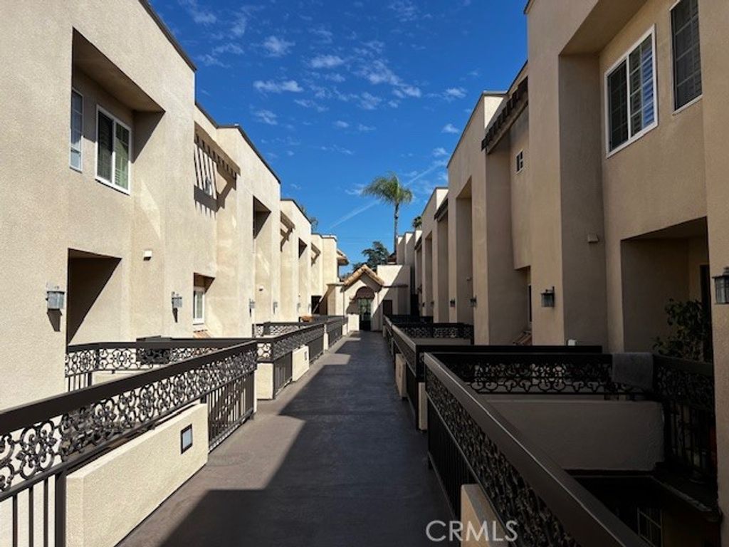 537 N Adams 212, Glendale, CA 91206 — photo 3