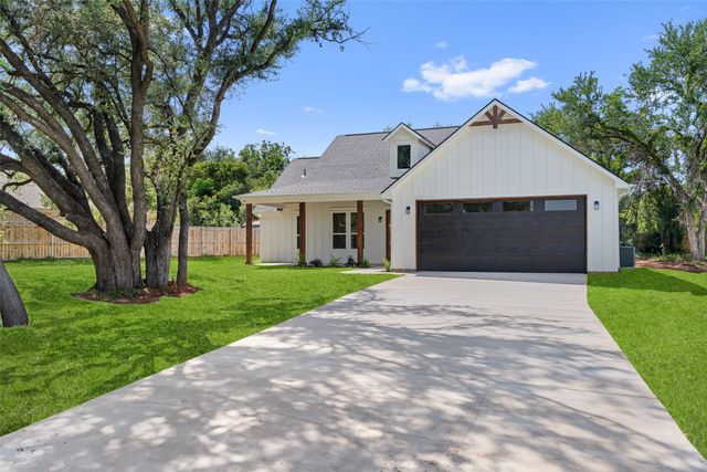 1610 Cheyenne Trail, Granbury, TX 76048