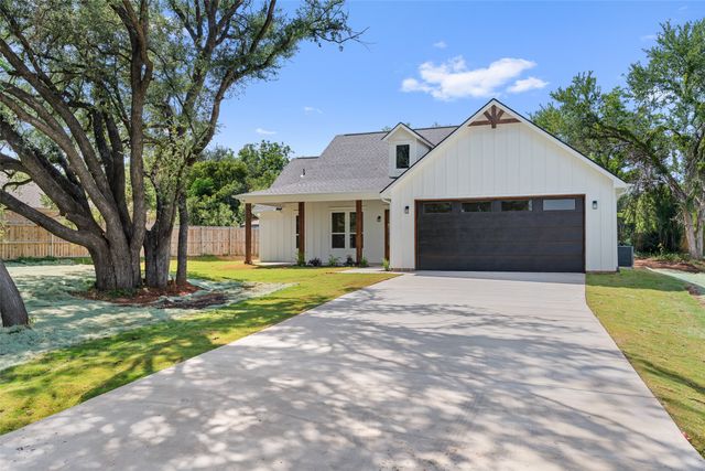 1610 Cheyenne Trail, Granbury, TX 76048