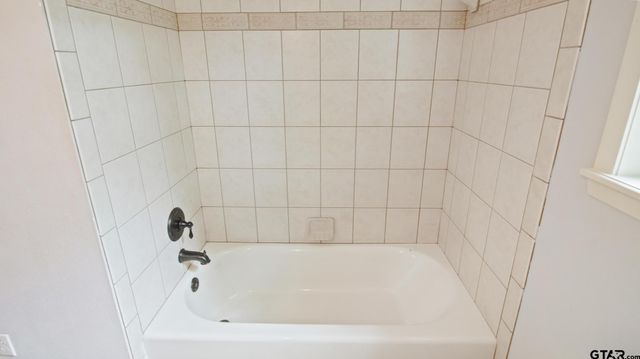 4205 Birdwell Dr, Tyler, TX 75703