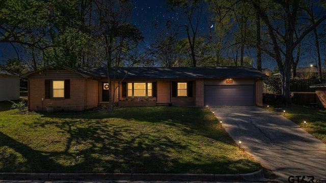 4205 Birdwell Dr, Tyler, TX 75703