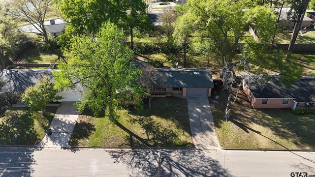 4205 Birdwell Dr, Tyler, TX 75703