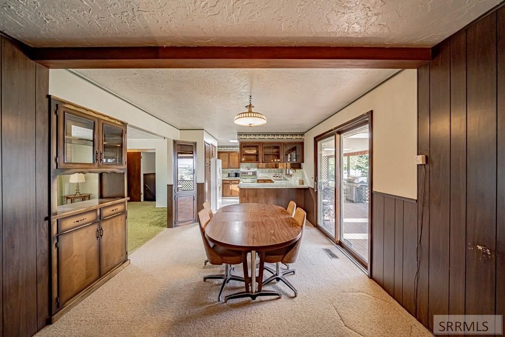 Image 11 of property listing at 1230 N 45th W, Idaho Falls, ID 83402