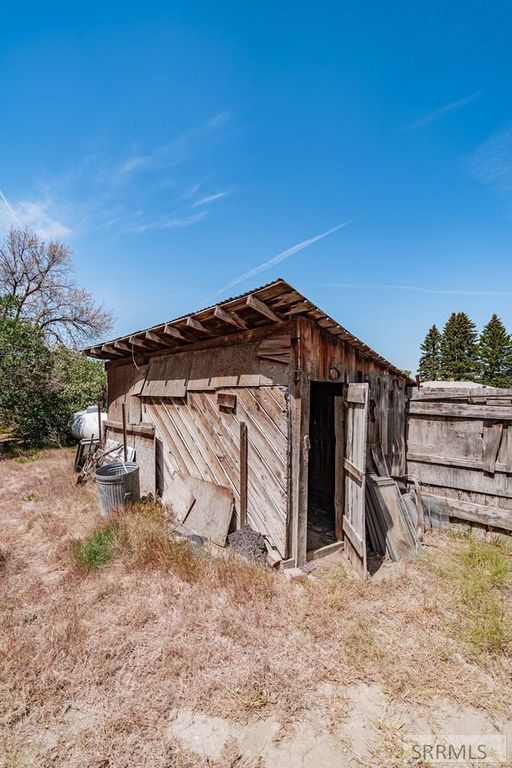 Image 63 of property listing at 1230 N 45th W, Idaho Falls, ID 83402