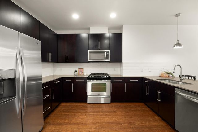 2804 Treble LN 923, Austin, TX 78704