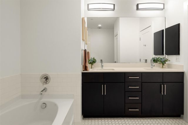 2804 Treble LN 923, Austin, TX 78704