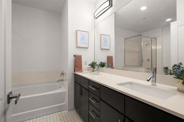 2804 Treble LN 923, Austin, TX 78704