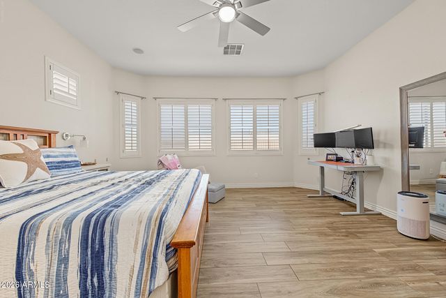 26915 N GIDIYUP Trail, Phoenix, AZ 85085