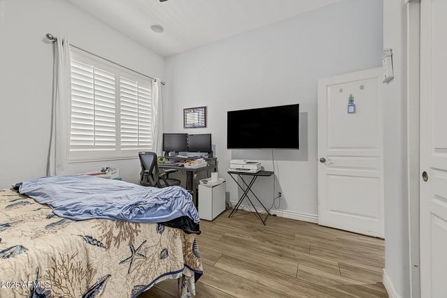 26915 N GIDIYUP Trail, Phoenix, AZ 85085