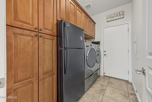 26915 N GIDIYUP Trail, Phoenix, AZ 85085