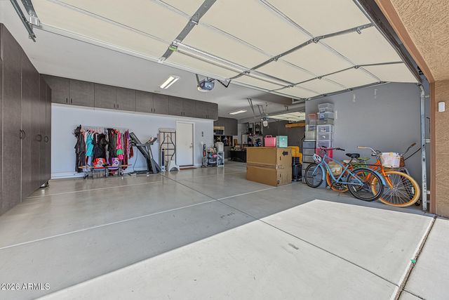 26915 N GIDIYUP Trail, Phoenix, AZ 85085