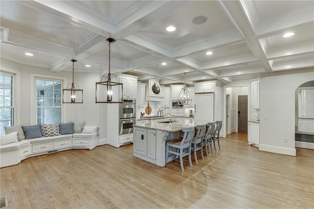 3092 Hidden Falls Drive, Buford, GA 30519